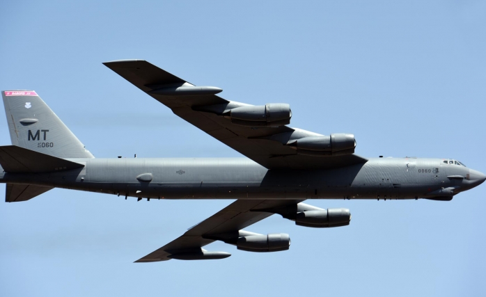 ABD, Fars Körfezi'ne B-52 Bombardıman Uçakları Gönderdi