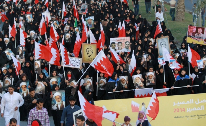 Bahreynliler Devrimin Yıldönümünde Meydanlarda