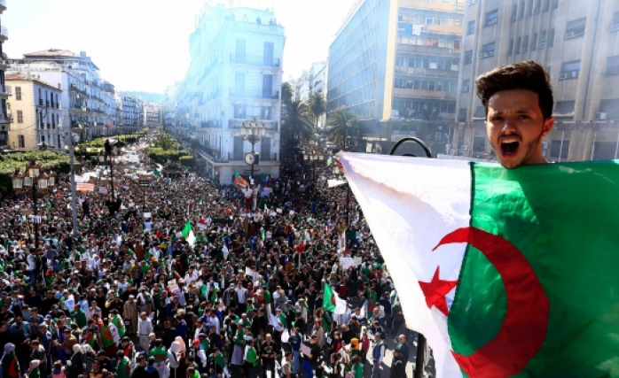 Cezayir’de Protestocuların Öfkesi Dinmiyor