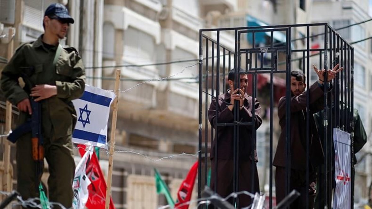 Filistinli Mahkumlar İsyanda!