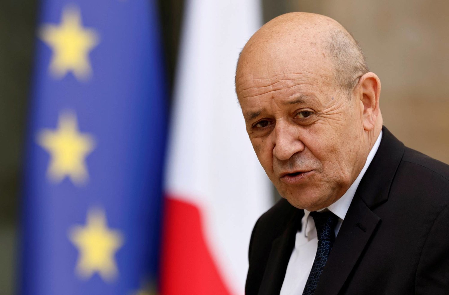 Fransa Lübnan'ı Sıkıştırıyor