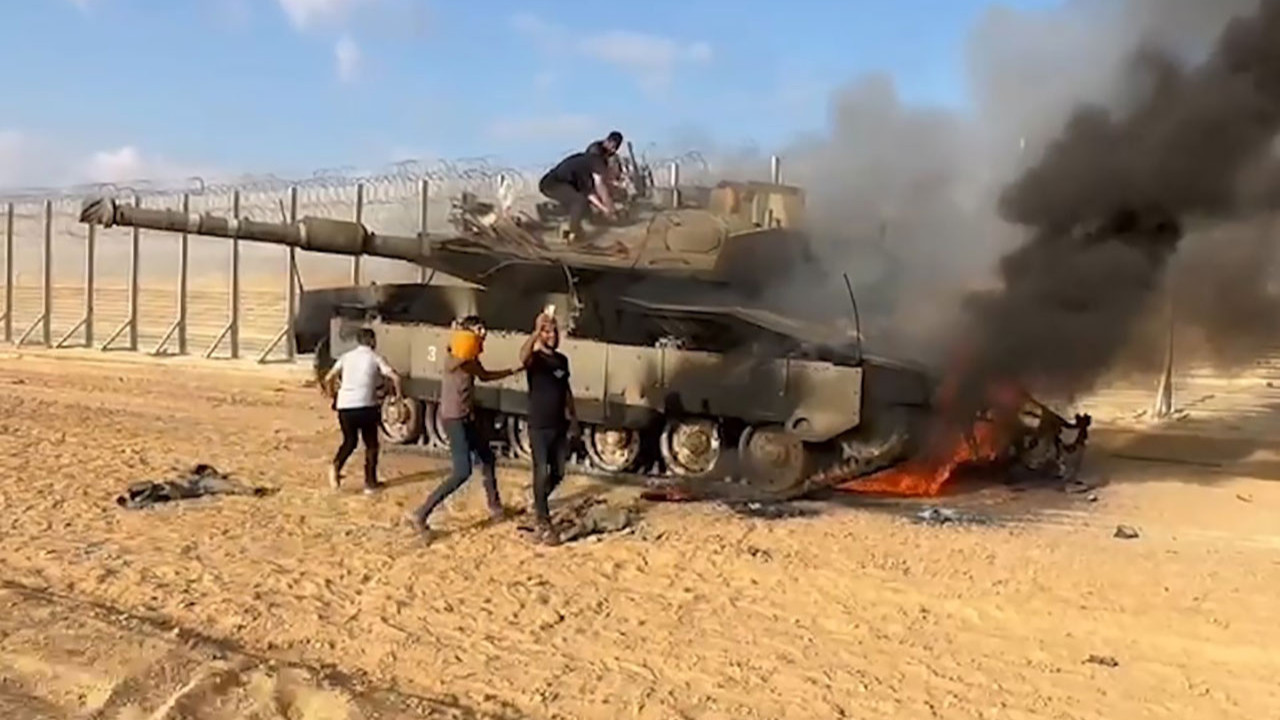 Gazze'deki İsrail Tankları İmha Ediliyor