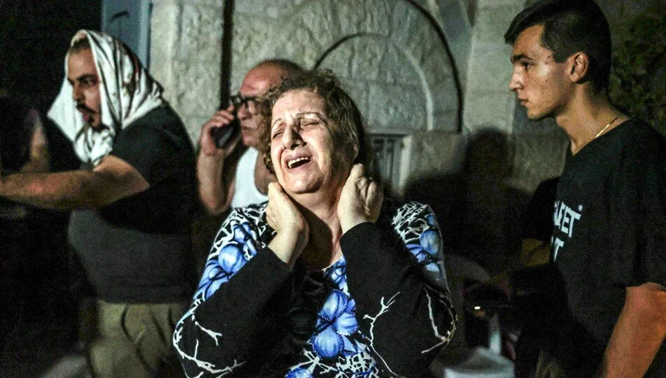 Gazzeli Yetkili: İsrail'in Kilise Vurması Savaş Suçudur!
