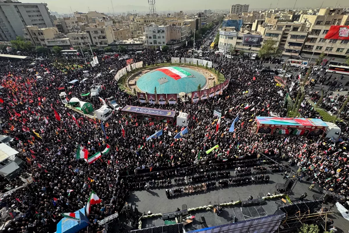 İran Şehidlerini Uğurladı; Törene Hamas Da Katıldı