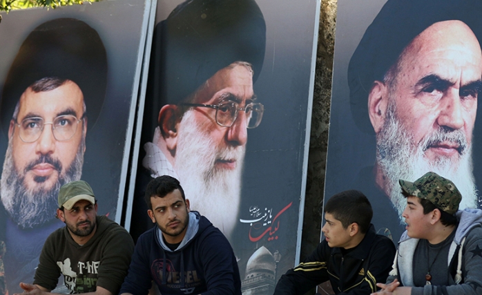 İran, Suriye'deki Askerlerini Çekebilir