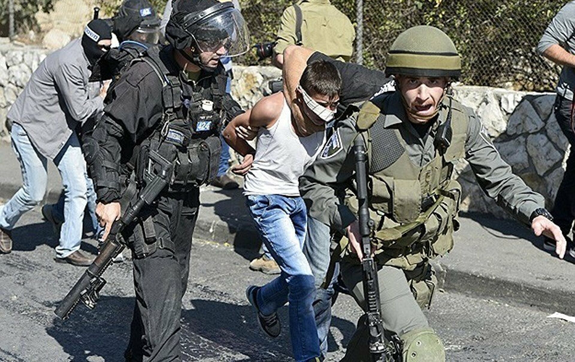 İsrail Çoluk-Çocuk Ayırmıyor!