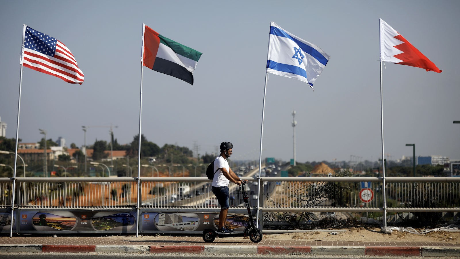 İsrail'le Normalleşenler Gazze'ye Göz Yumuyor!