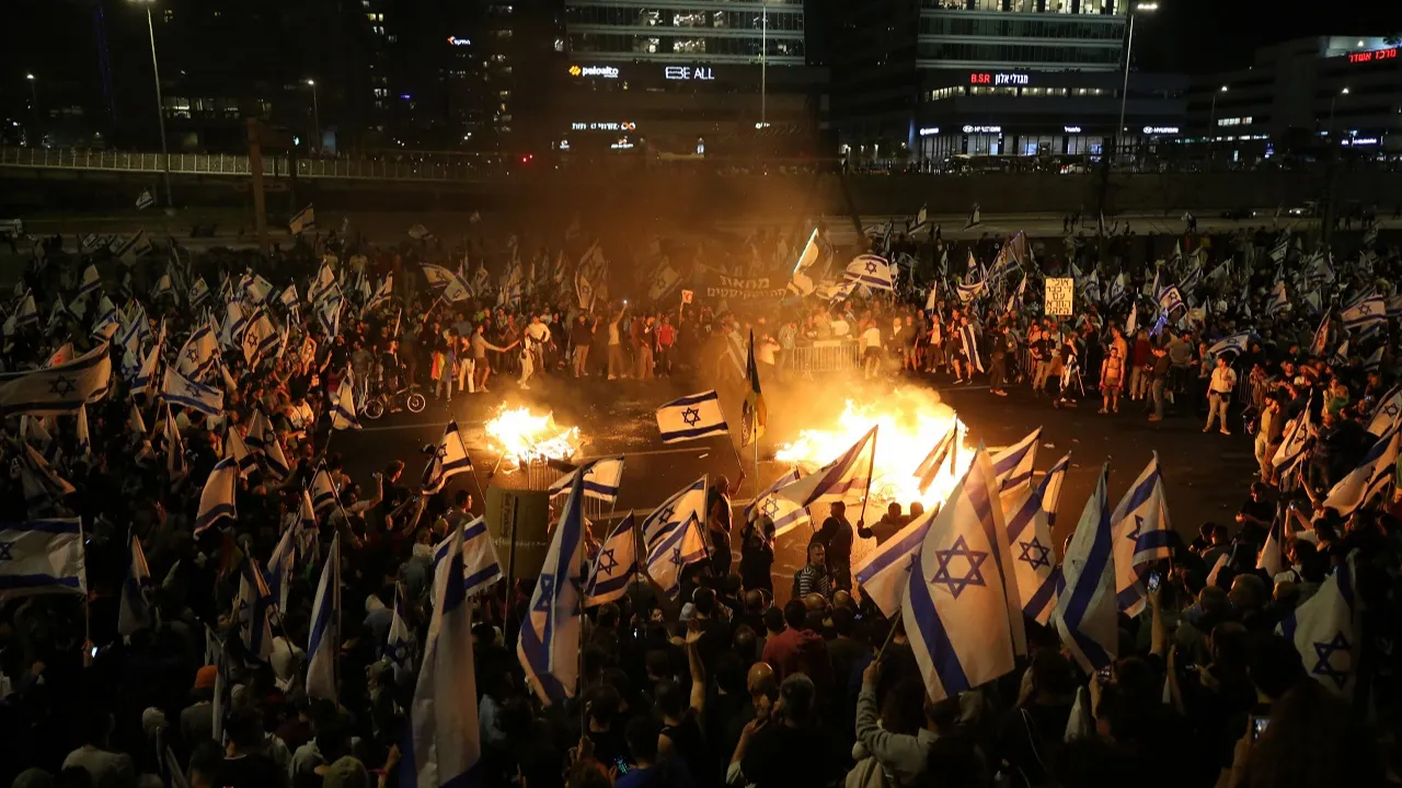 İsrail Yanıyor: Ulusal Parçalanmaya Doğru...