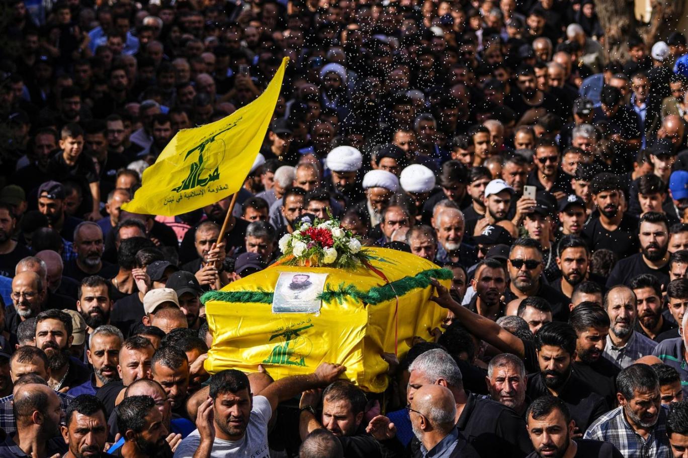 Lübnan Halkı Hizbullah'ı Destekliyor