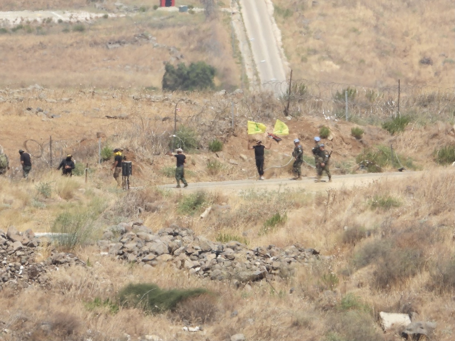 Lübnanlı Gençler, UNIFIL sınırını Geçti