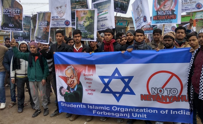 Netanyahu, Hindistan'da Protesto İle Karşılandı
