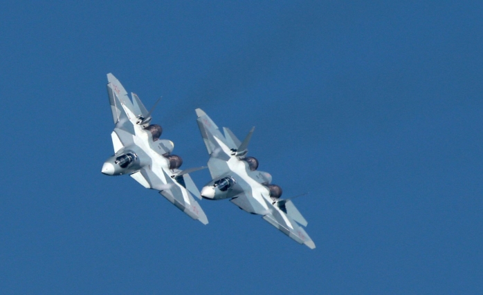 Rusya, İki Gelişmiş Savaş Uçağını Suriye'den Çekti
