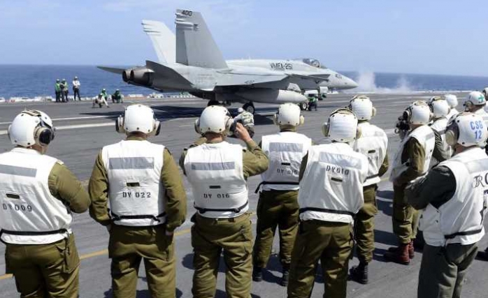Siyonistler, ABD Uçak Gemisini Ziyaret Etti