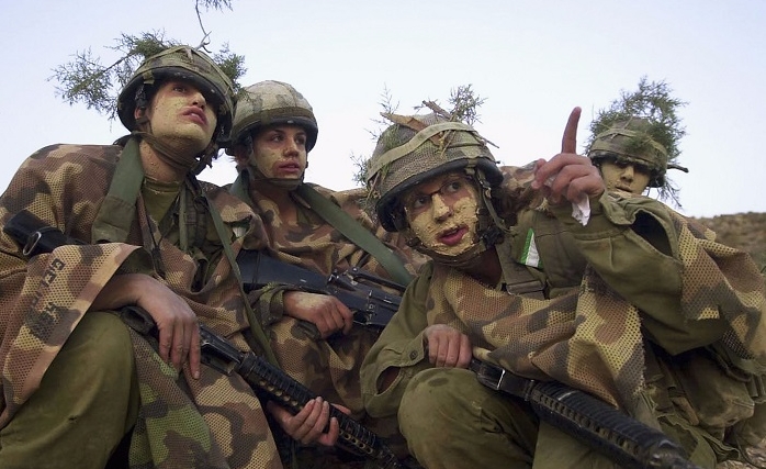 Siyonistler Arasında ''Kadın Asker'' Tartışması