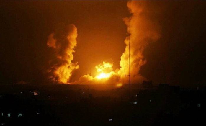 Siyonistler Dün Gece Gazze'ye Saldırdı