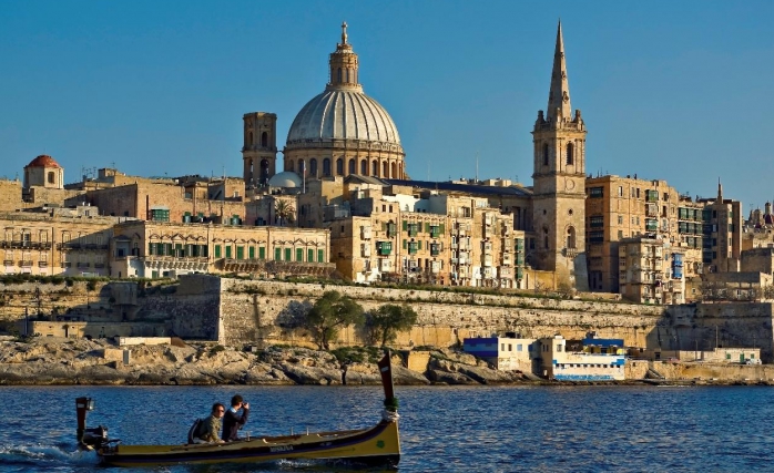  Suud'un İki̇ Güçlü Ai̇lesi̇ Malta Vatandaşlığı Aldı