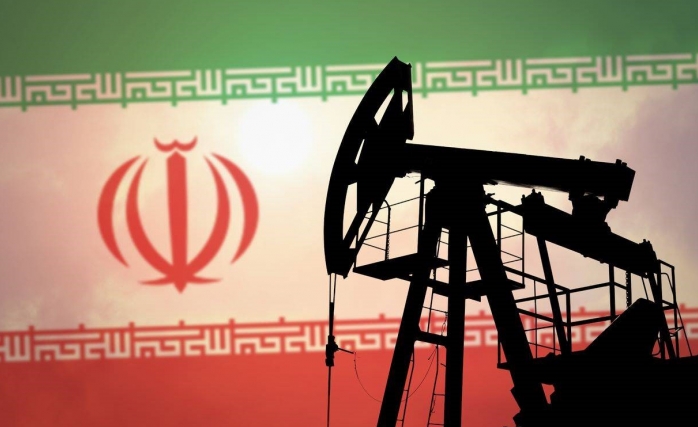 Trump, İran'ı Petrol Pazarından Uzak Tutmak için...