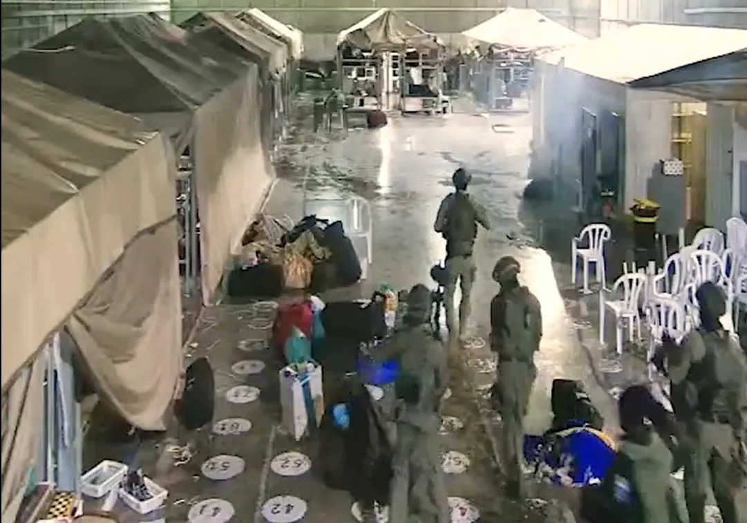 İsrail Hapishanesinde Vahşi Saldırı!