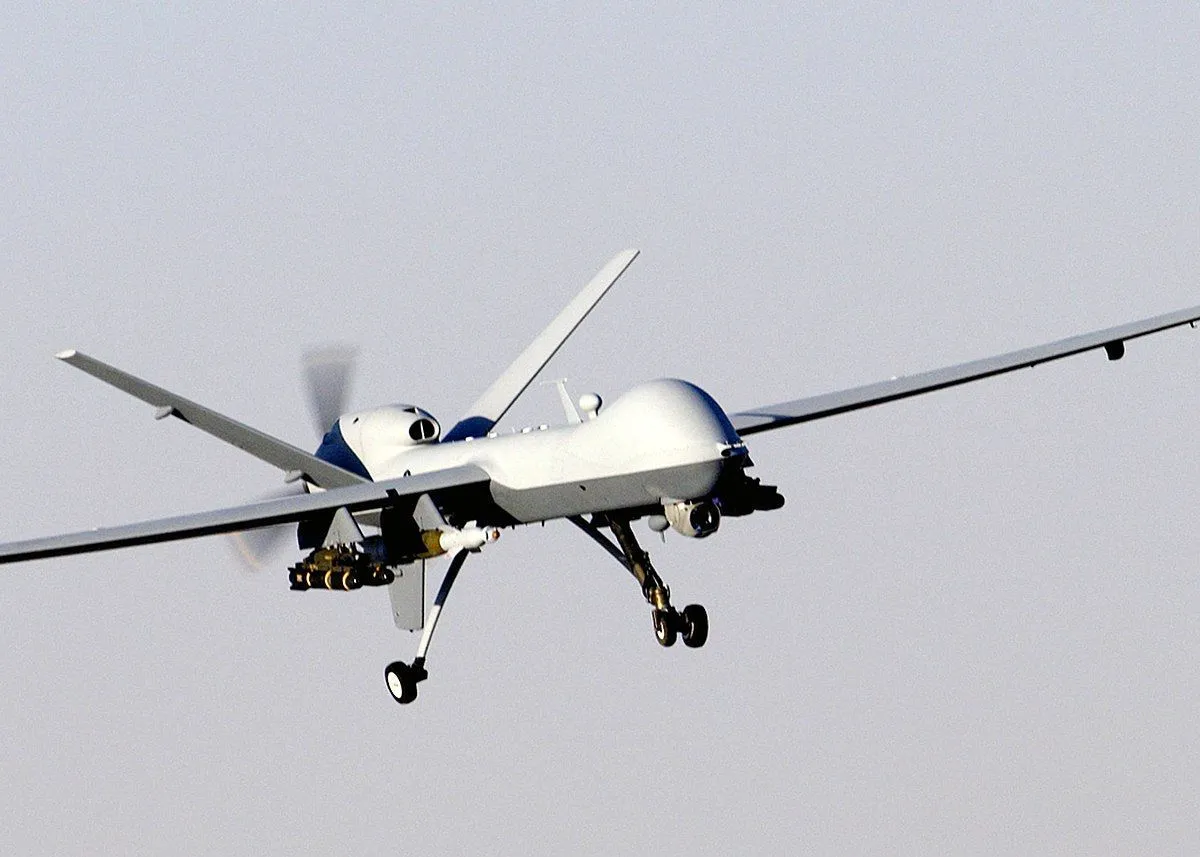 İran'dan İki ABD Dronuna Engel