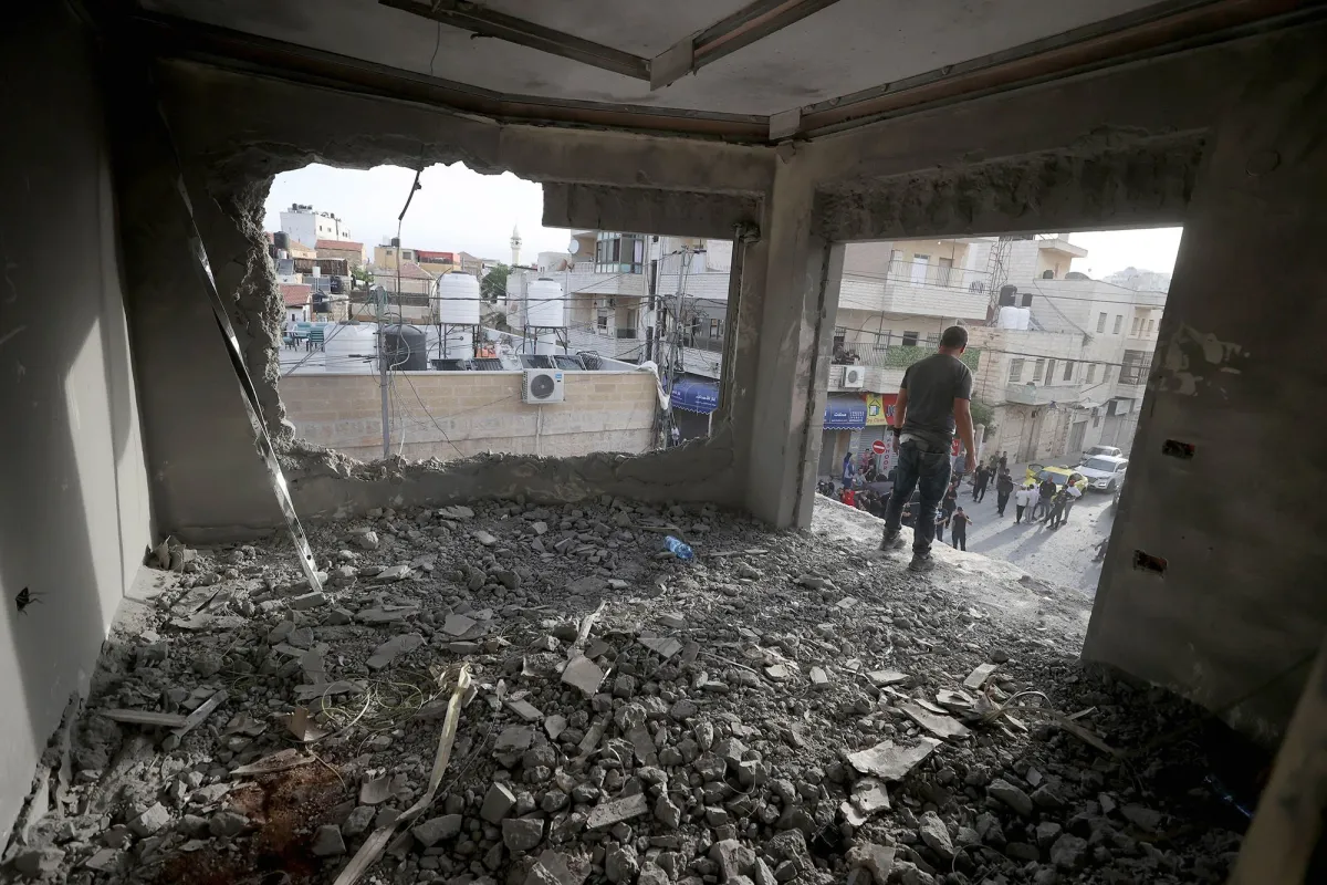 İsrail İşgalinden Ramallah'a Baskın
