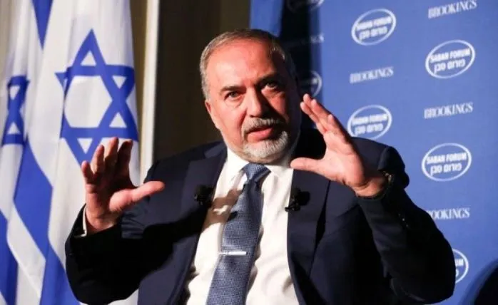 Liberman Stratejisi: Filistinlileri Değil Körfez Ülkelerini İkna Etmeliyiz