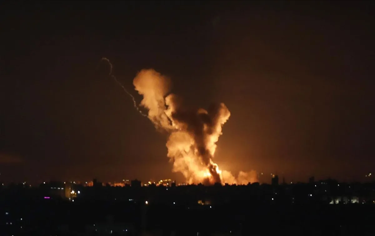 İsrail Lübnan’ın Güneyini Bombaladı
