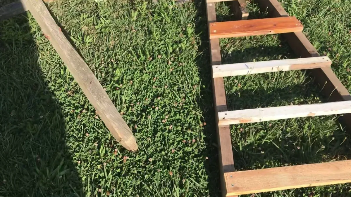 İsrail, Çıktığı Ağaçtan İnmeye Merdiven Arıyor!