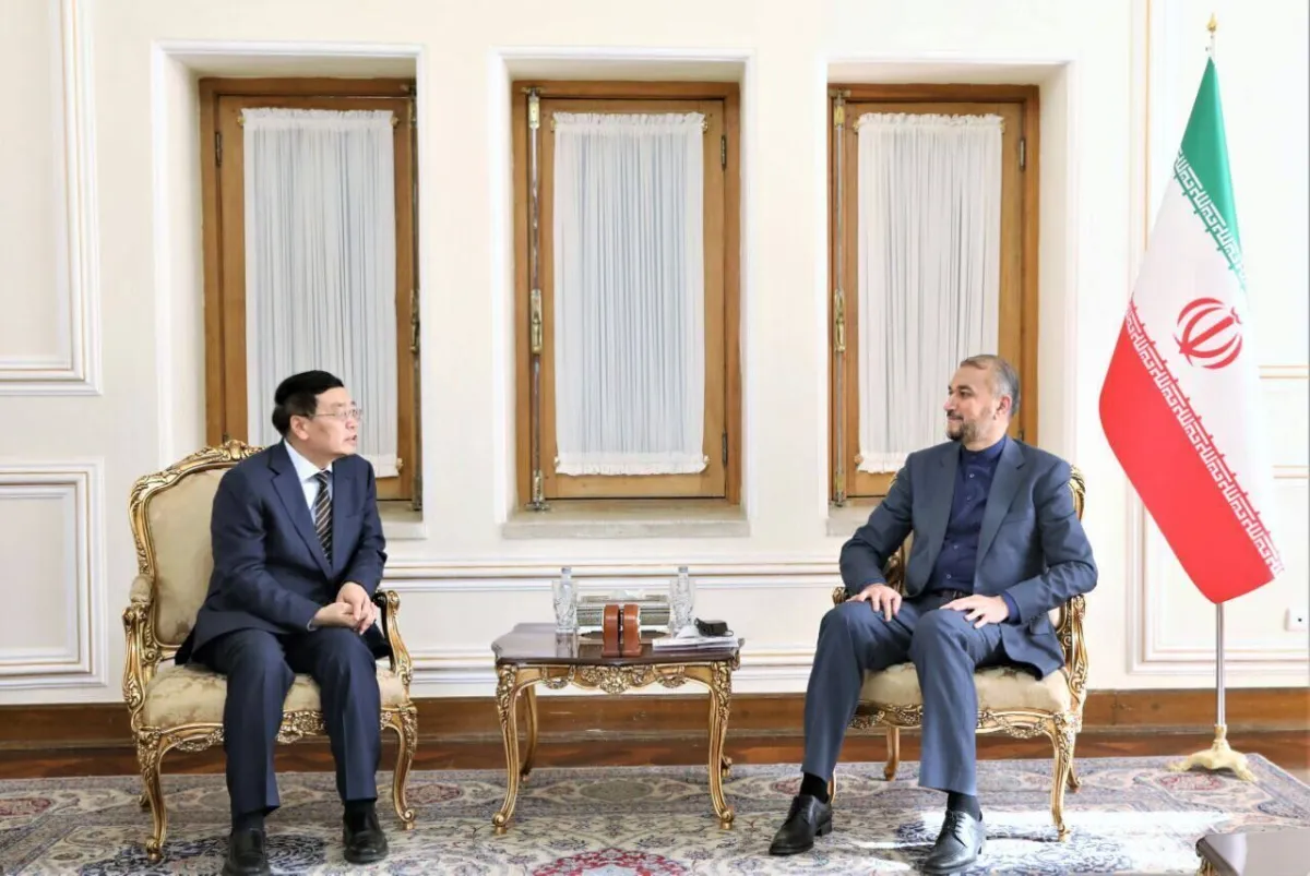 İran ve Çin, Stratejik Ortaklığı Konuştu