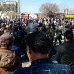 abd-iran-daki-gosterilere-dort-koldan-destek-mesaji-yagdirdi.jpg