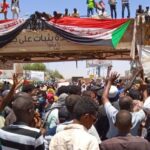 sudanli-protestoculardan-suud-ve-bae-ye-tepki.jpg